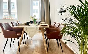 Design Apartment - Parking - Kingsize-Bett - 2X Bad - Zentrum