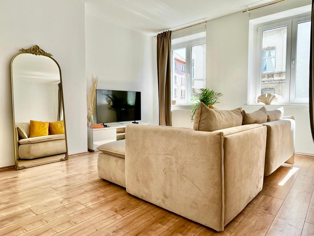 Design Apartment - Parking - Kingsize-Bett - 2X Bad - Zentrum Hannover Buitenkant foto
