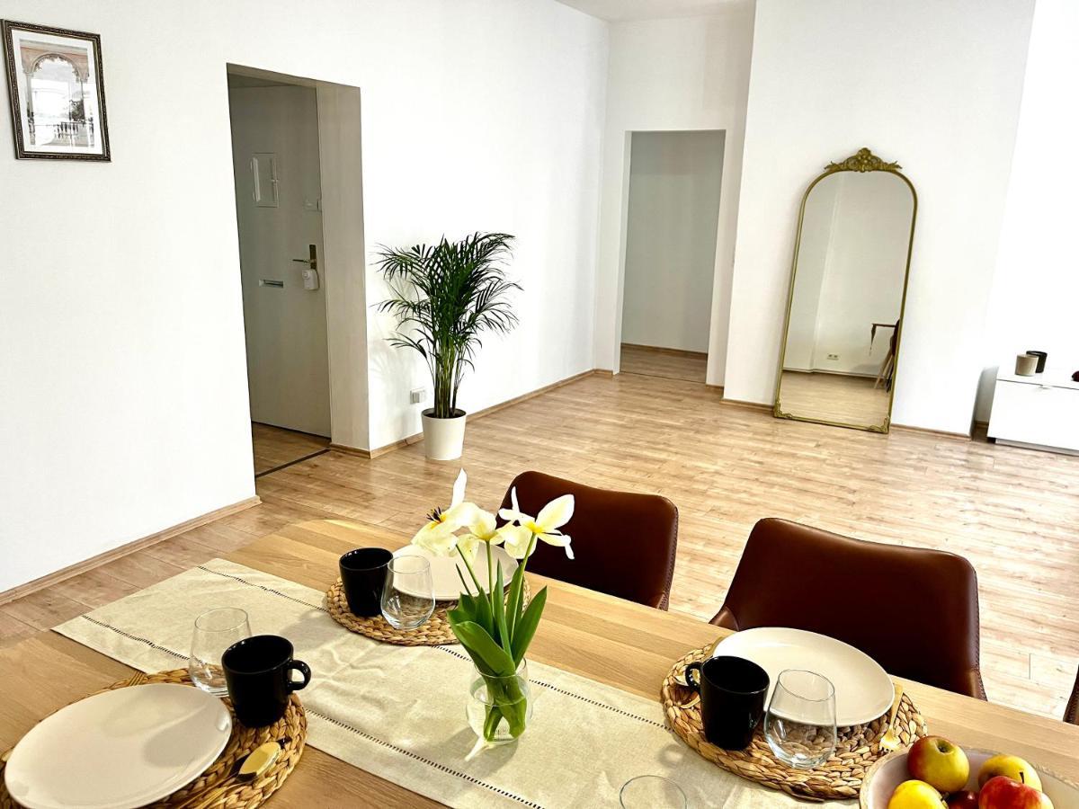 Design Apartment - Parking - Kingsize-Bett - 2X Bad - Zentrum Hannover Buitenkant foto