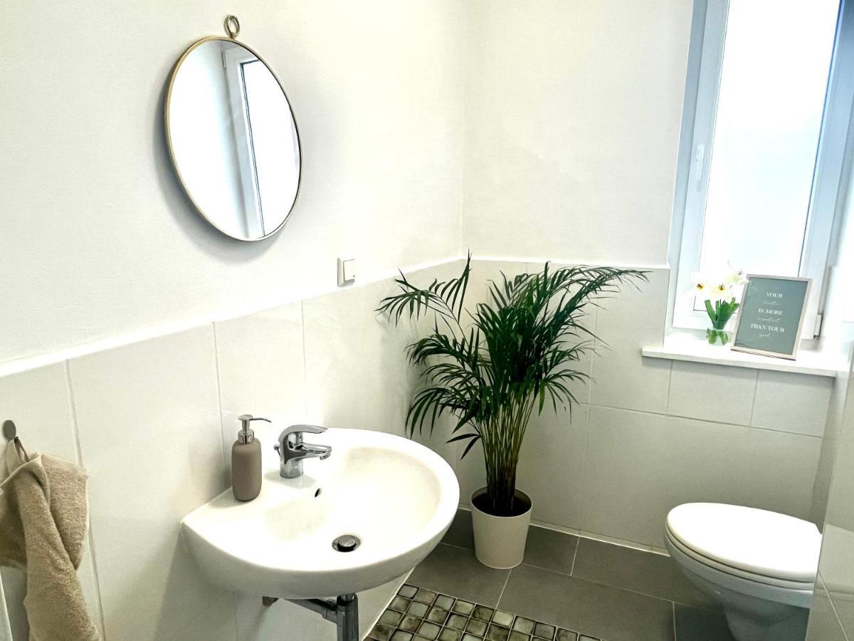 Design Apartment - Parking - Kingsize-Bett - 2X Bad - Zentrum Hannover Buitenkant foto